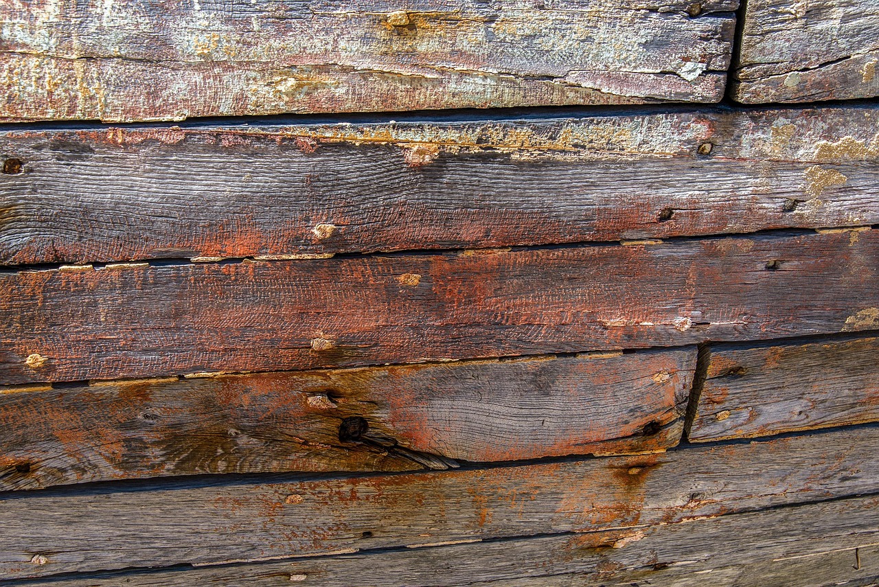 Pourquoi ma peinture s'écaille-t-elle et comment éviter ce problème à l'avenir ? découvrez les causes du décollement de la peinture et les solutions efficaces pour réparer et prévenir l'écaillage des surfaces peintes.